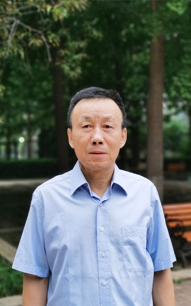 全国优秀教育工作者 马克雄