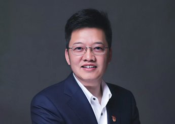 创业板“第一股”特锐德董事长 于德翔